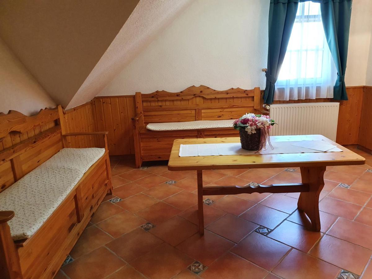 Bozi Rozi Panzio 호텔 Fertőboz 외부 사진